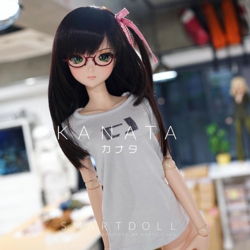 Kanata Smart Doll. The only #smartdoll to come with glasses cos Eiji decided to get a LASIK operatio