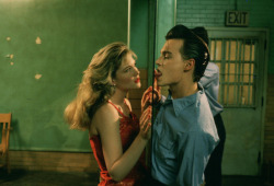 filmesss:  Cry-Baby - 1990  Yo cuando veia