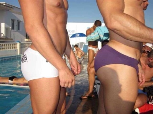 azskies65:  Two ROCKIN asses.