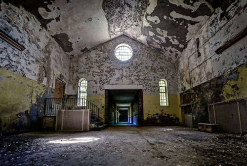 poisoned-apple:  - Dan Marbaix’s Haunted Asylum Photography - 