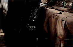 sassysaviour:  Clarke not-so-straight Griffin 