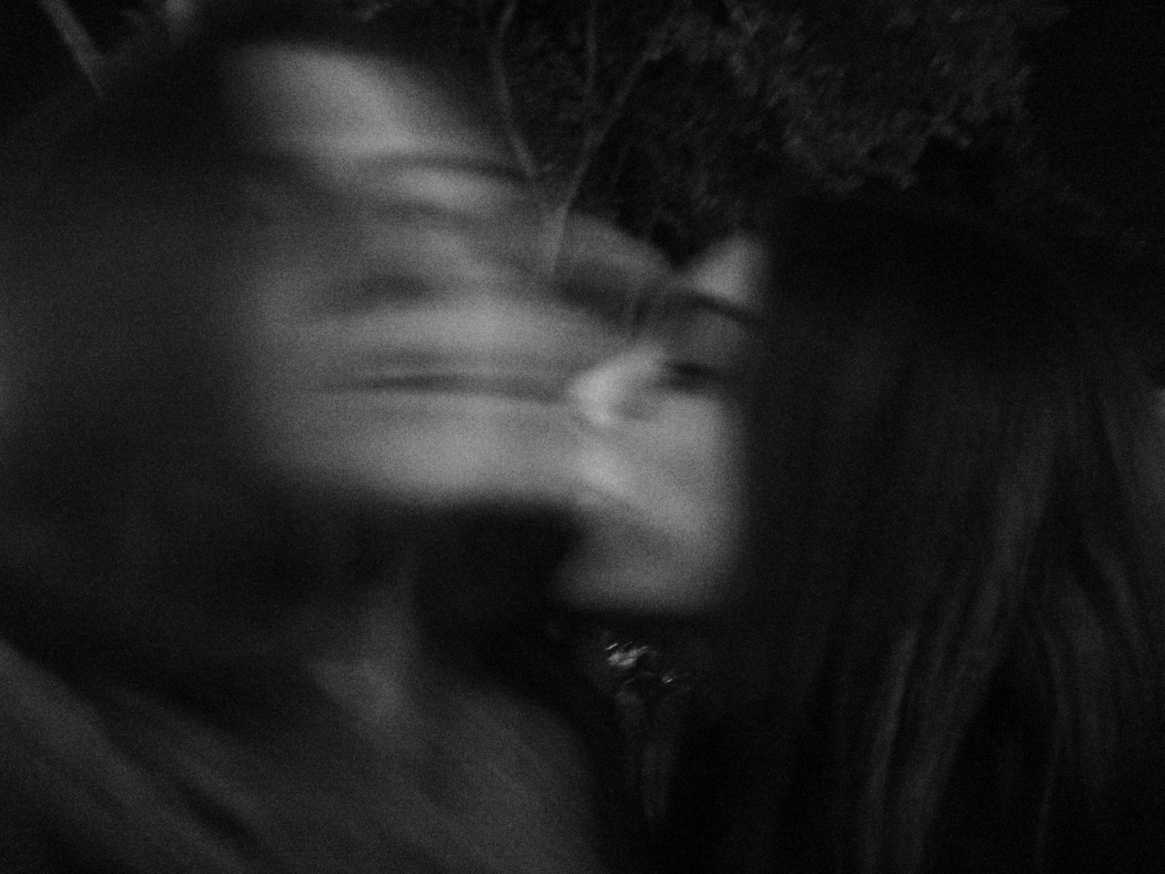 mzesu:  Stories with kissing.stories without kissing.© Mariam Giunashvili (@mzesu)