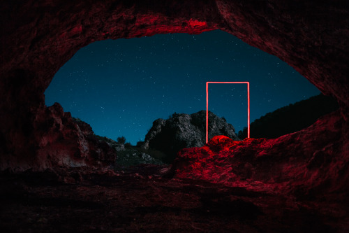 eiruvsq:  Photographer & Artist:Nicolas Rivals“LA LINEA ROJA”“Une ligne rouge tissée au fil d’un voyage à travers l’Espagne, pour relier l’Homme à la nature. Une ligne rouge pour fixer un instant de poésie, le temps d’une nuit. Des