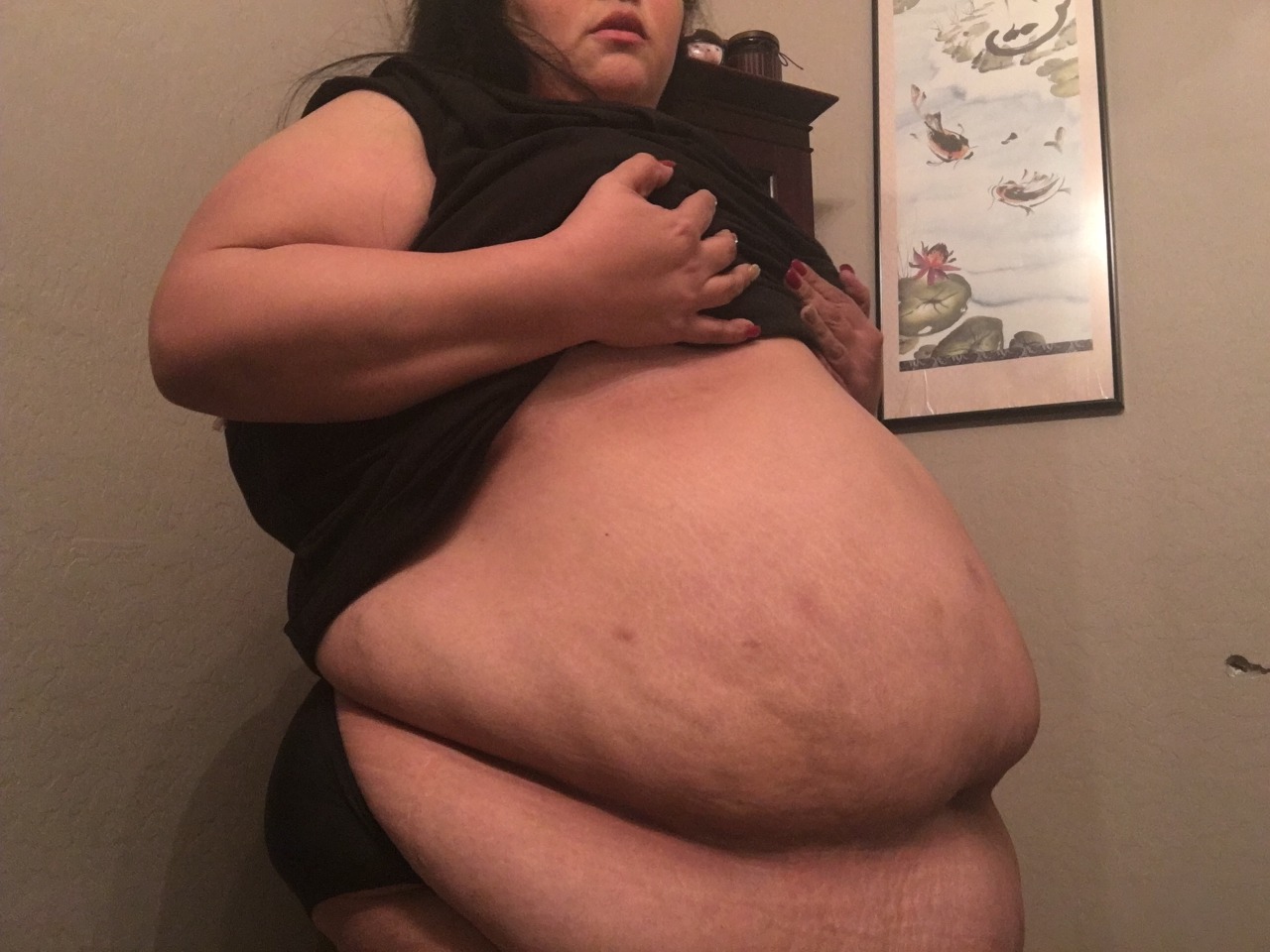 bigbellybabe-b3:  Another major stuffing session. Very swollen and uncomfortable.