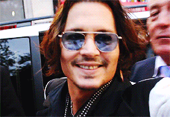 deppslove:  Johnny Depp being so cute  