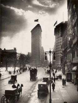 Last-Picture-Show:madison Square, Flatiron Building, Fifth Avenue In New York, 1918