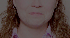 four-toed-creed: adriansydney:get to know me [1/20] favorite female characters: pam beesly (the