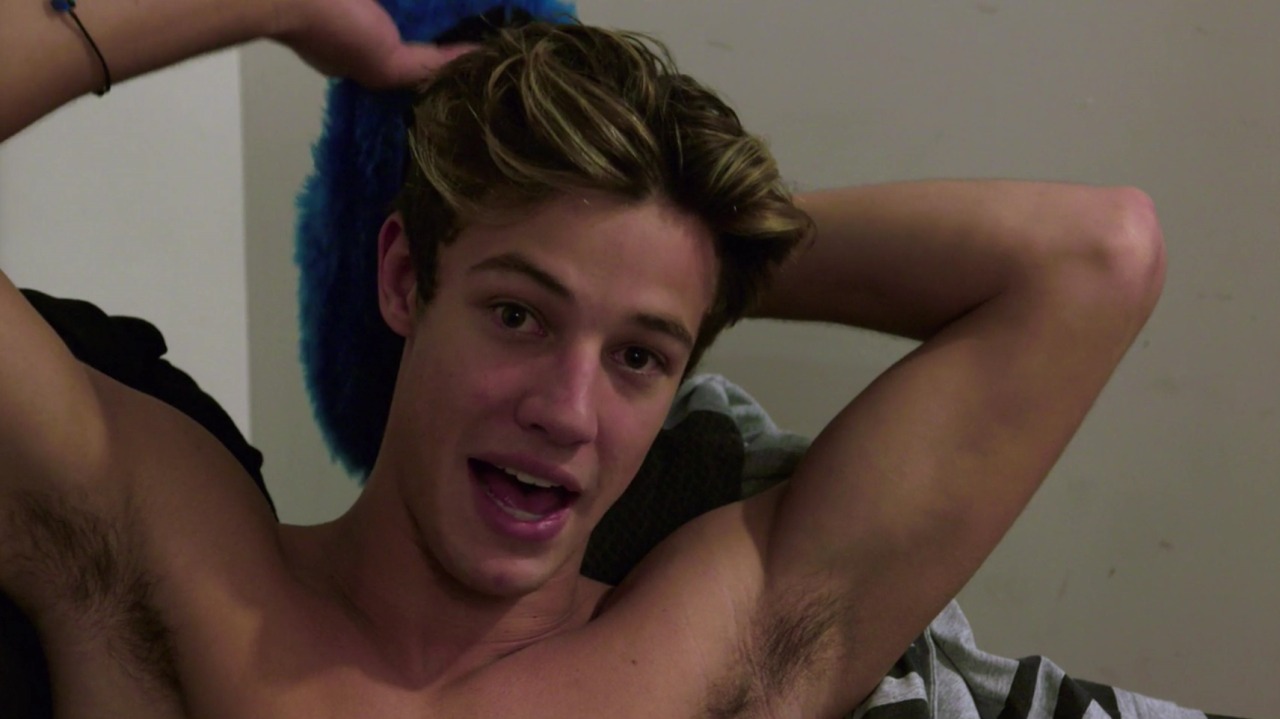 auscap:Cameron Dallas - Chasing Cameron