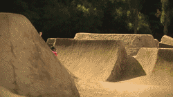 justpedalfaster:  Ryan Lloyd - The steeziest 360 lookback ever done. From the United