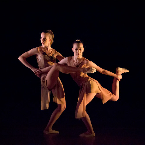Jessica Harding and Courtney Reading in Morgann Runacre-Temple’s Handsfree, Images Ballet Company, J