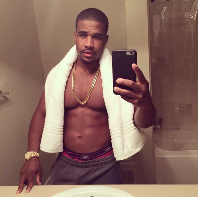 robwilson215:  asseenhere:  ’m A Young, Masculine, Versatile Top🌹💋That’s
