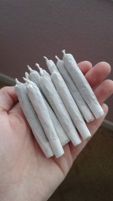 customary:  I roll joints like it’s my job 