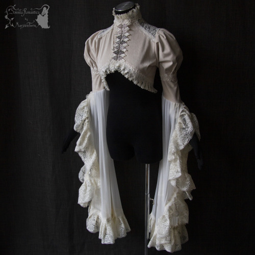 Fluffertifloof ^^ Shrug with lots of bridal vintage lace ^^For all about my designs, see:www.somniar