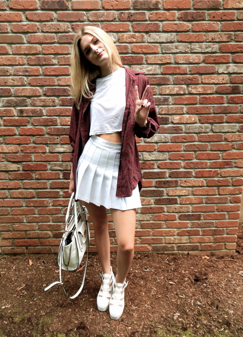 christiescloset: OUTFITS WITH TENNIS SKIRT // Tennis skirt used from American Apparel :-) More outfi