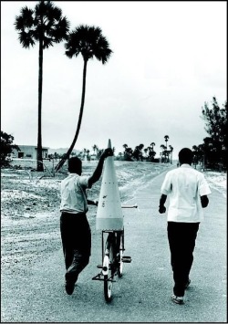 Part of India&rsquo;s first rocket being transported on a bicycle (1963)