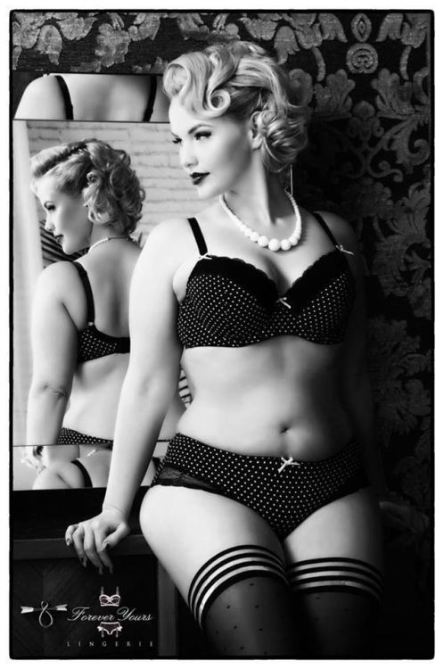 lucy-loves-lingerie:  via Lucy Loves Lingerie 