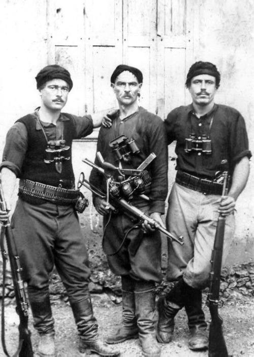 viktor-sbor:1941. Cretan partisans