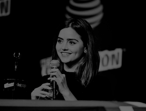sebastianstans:Jenna Coleman attends New York Comicon 2016