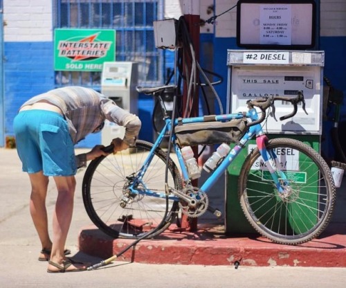 vynlbikes: It’s a Monday Tuesday. Hope it has more hits than flats. @ultraromance