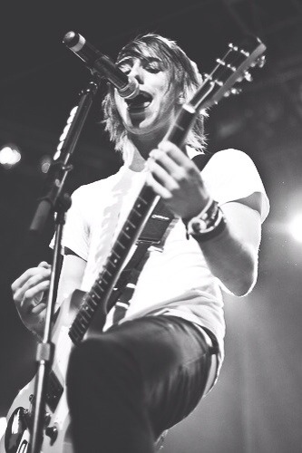 theshadowofmydoubt:Alex Gaskarth + Black and White