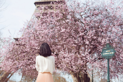 (via Postcards from Paris « Gary Pepper)