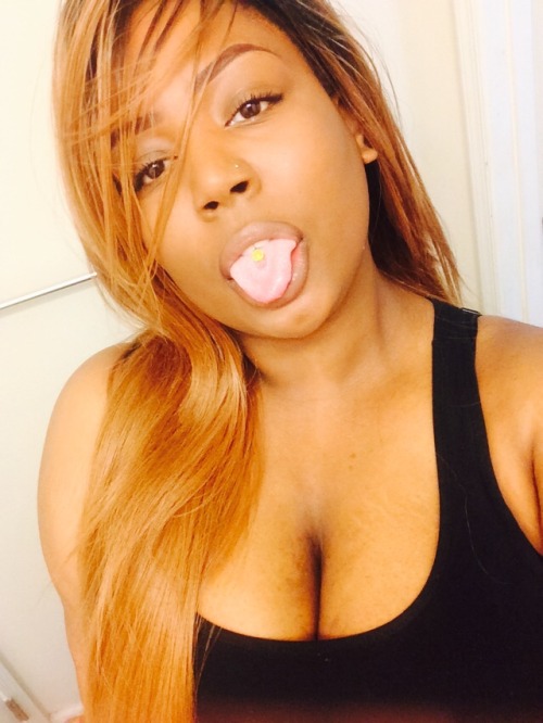 thickerisbetter:  lucidnee:  ayyy  lucidnee