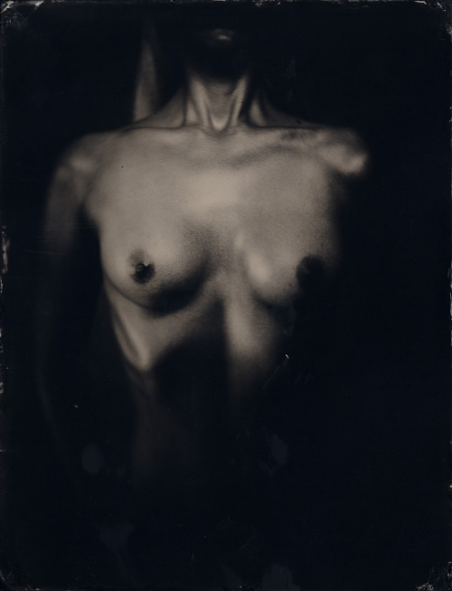 jessicastarrdust:    Photographer: Jim K bigheadeddudeModel: @jessicastarrdust (me) 