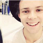 ashtonbangme-deactivated2015081:  5sos: Headed to Sweden… It’s early as balls 