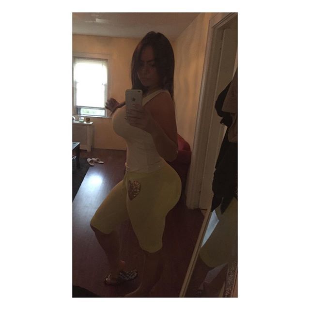 godsgifttomankind:  Maya Dutchinstagram.com/atingofbeauty