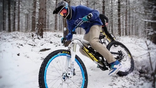 downhill-mountain-biking:  SNOW RIDING