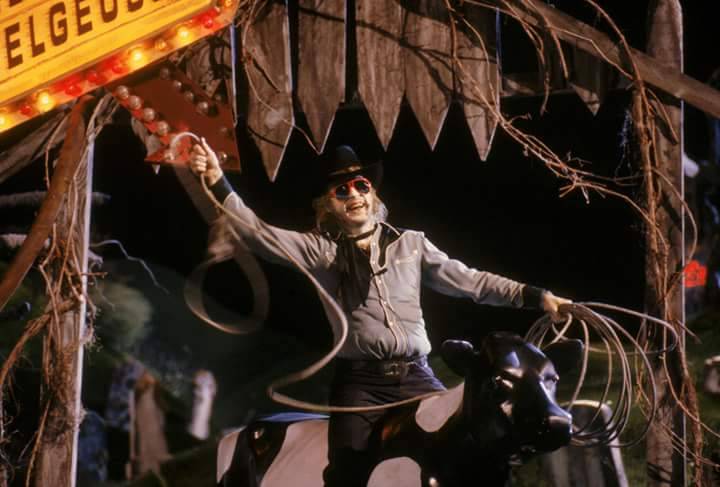 hellyeahhorrormovies:  Beetlejuice, 1988. 