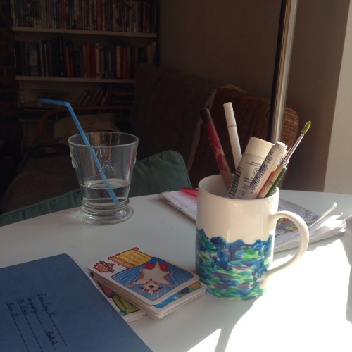 monet-boy:  the sunlight at teabagskies house is so beautiful 💞💞 ft our pretty journals