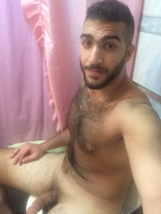 addictauzobhalal:  sexy rebeu poilu