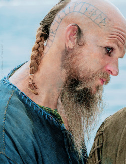 dukerollo:  Floki in Vikings season 4 episode 11 