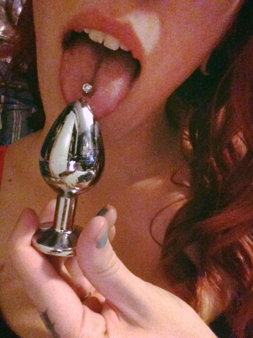 hopeless37:  Getting it wet for my ass 💜💎👑 
