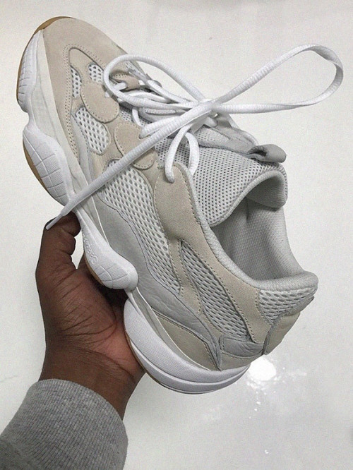 YEEZY Desert Rat 500