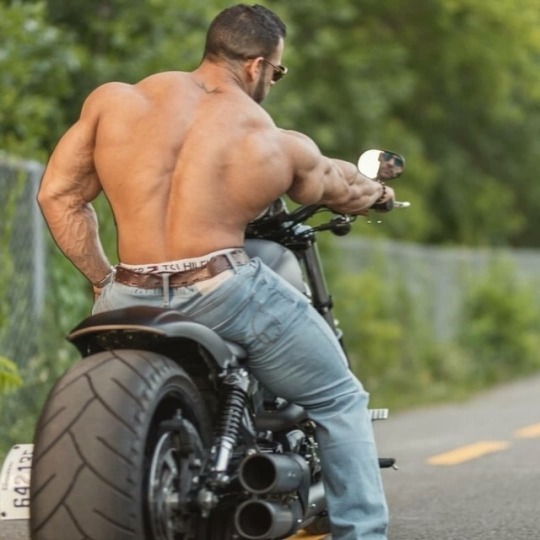 wrestlehead:  musclecorps:   Mahmoud Al Durrah   