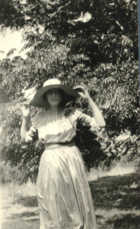 thehystericalsociety:c. 1910s - (Via)
