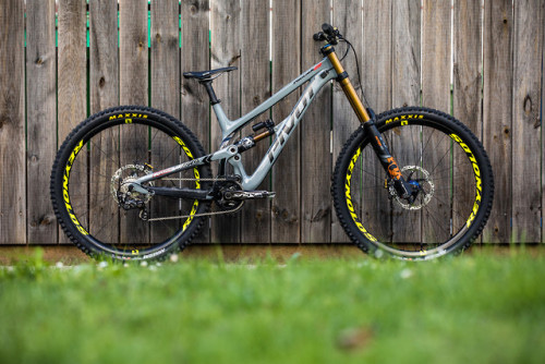 zunellbikes:Pivot Phoenix 29