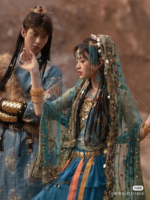 Fantasy Fashion Inspired By Various Historical Fashion In Tang Dyansty (arabian, Central Asia, Hanfu,