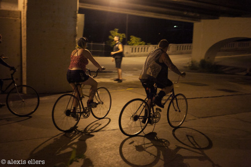 Under yet another underpass the swing bike relay race commenced. Chains fell off, people were tackle