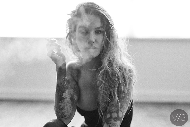 vanstyles:  Jessie Lee exhaling