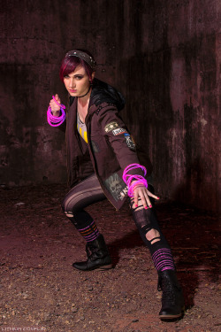 titansofcosplay:  Neon Powers - Fetch - Infamous