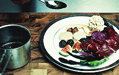 bottomsharminator-deactivated20:  Hannibal + food porn 
