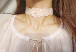 yuki-teddy: rosy princess choker  Please do not remove the caption 