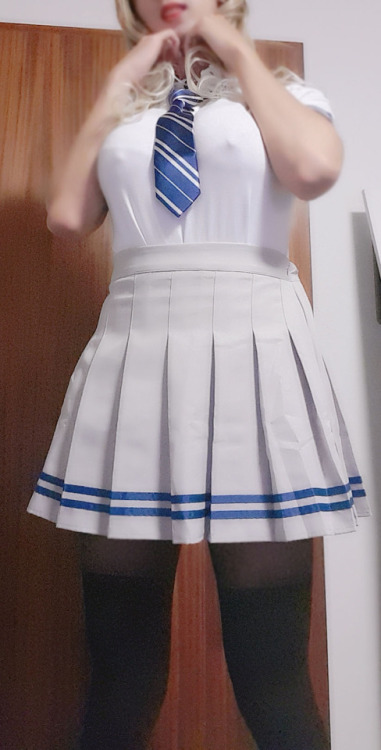 siyeon970101: 안녕 여러어어어어분 ! ♥️ 다시 또 한주가 시작됬네요… 주말은 뭐이리 시간이 빨리 가는지요.. 그래도 오늘 하루도 힘내시라고! 