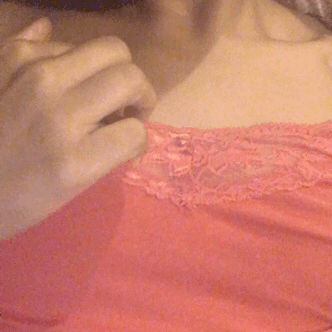 lg4dd:No bra kind of day. Hello to all my new followers 😘😘😘😘😘