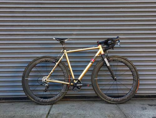 vynlbikes:Metallic Monday.