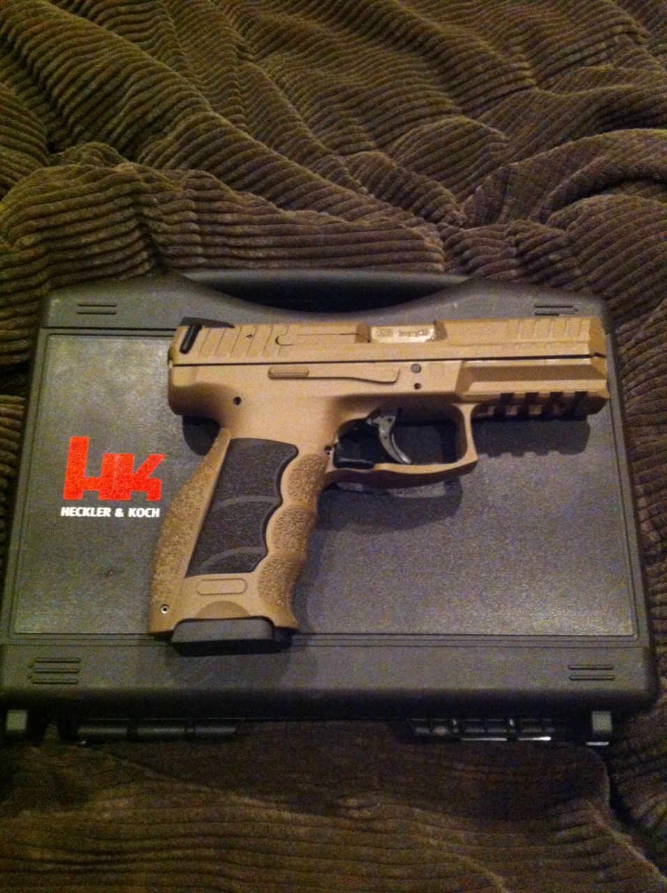 closet-separatist:  Some more pics of the vp9