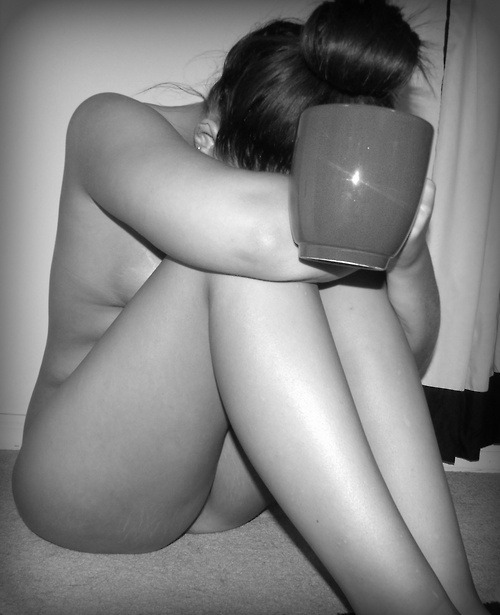 daddys-pretty-fuck-doll:  enjoyingtheviews:  ~  I’d do anything for a coffee.  Guess ill has to grab one all alone
